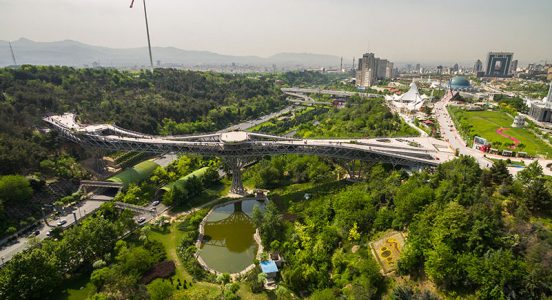 چشم اندازهای اطراف پل طبیعت تهران